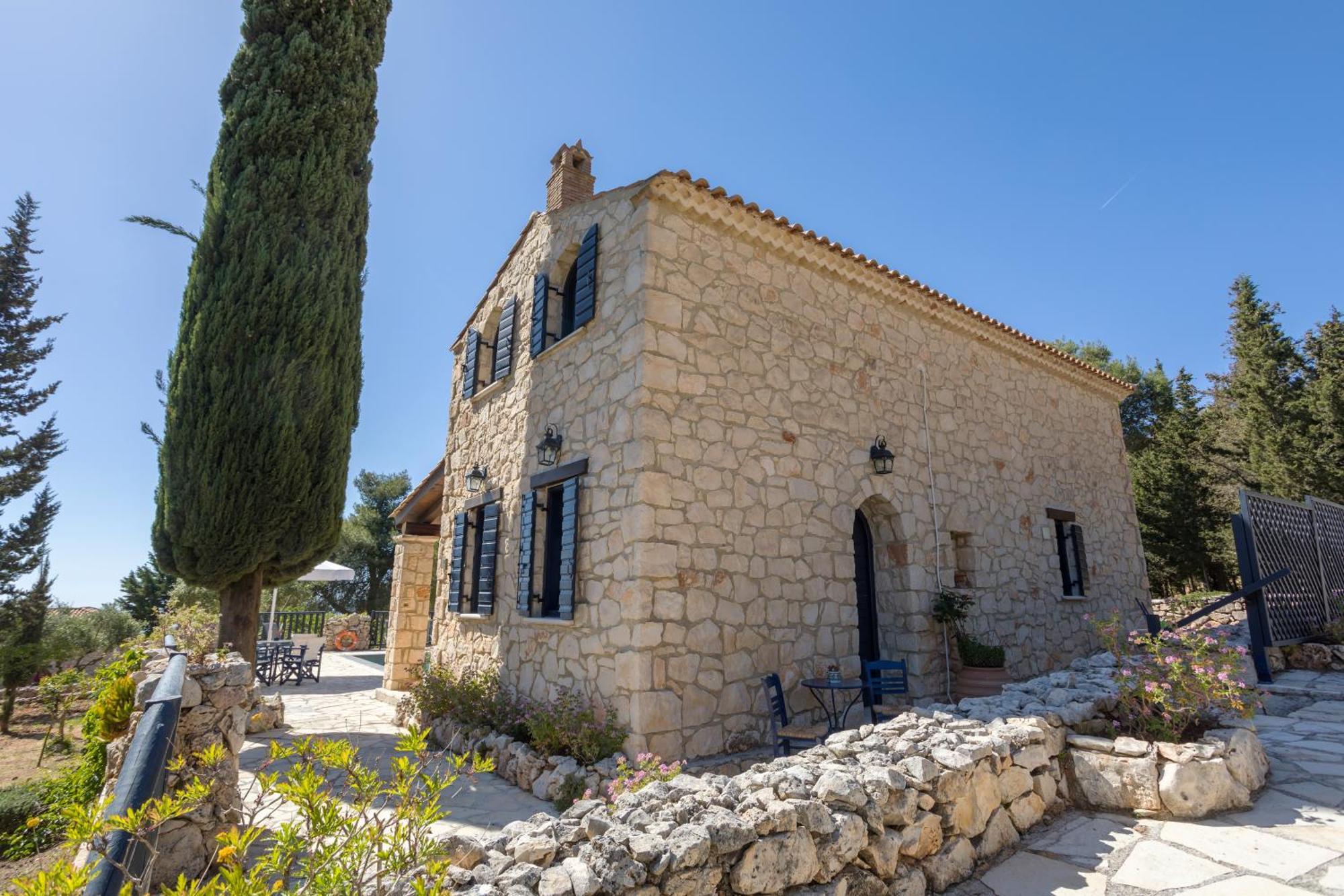 Aresti Mountain Resort Agios Leon エクステリア 写真