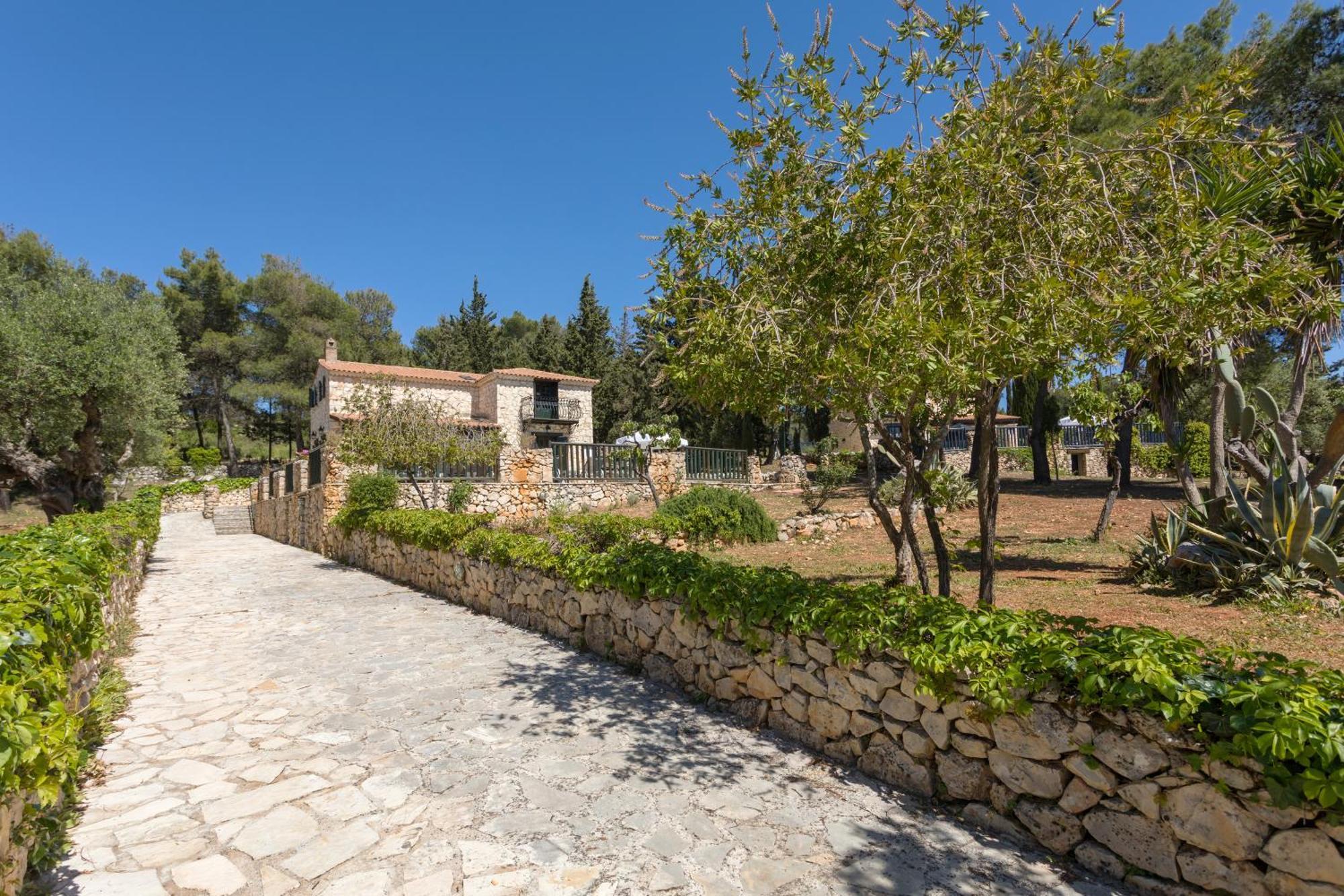Aresti Mountain Resort Agios Leon エクステリア 写真