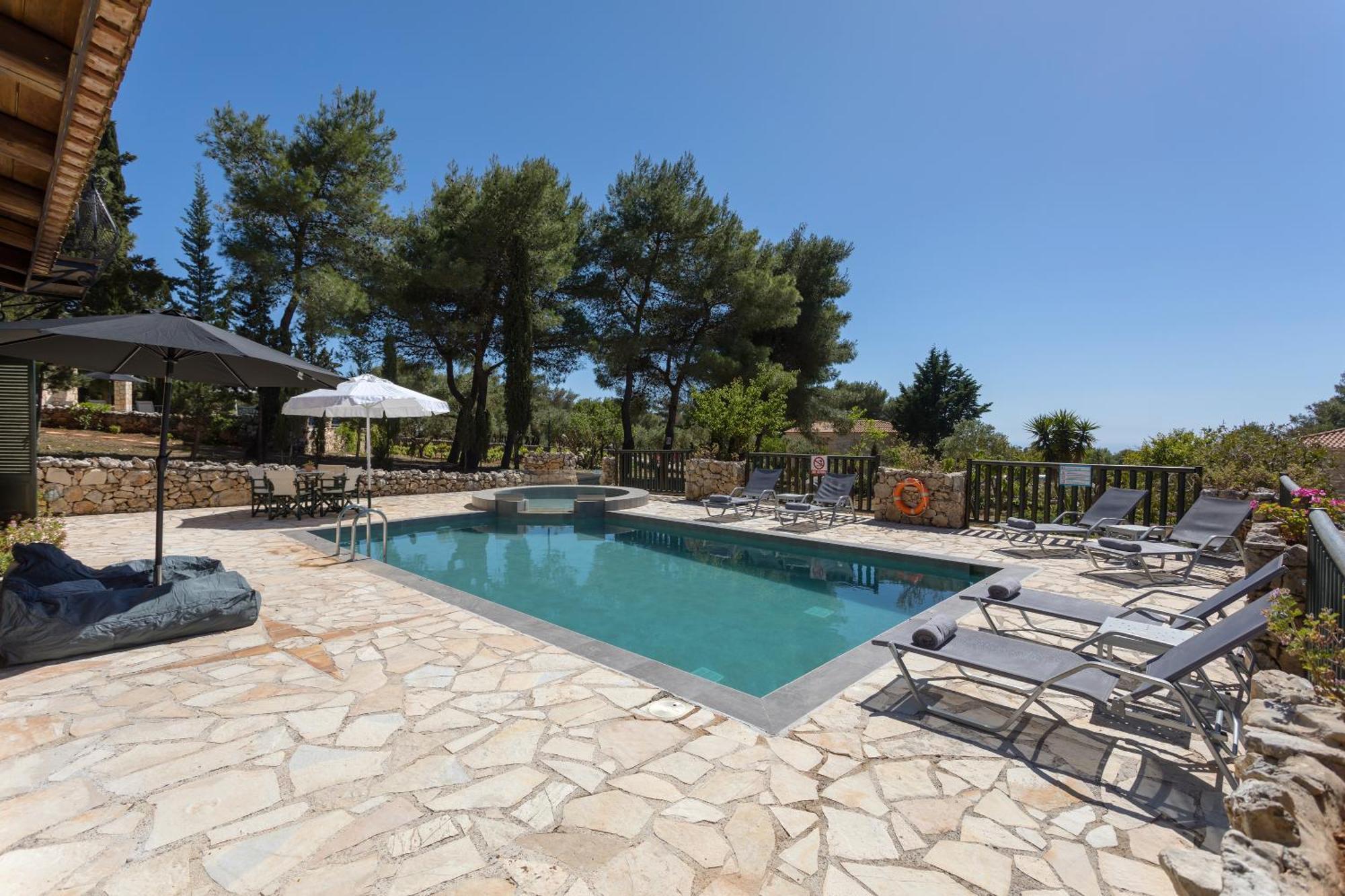 Aresti Mountain Resort Agios Leon エクステリア 写真
