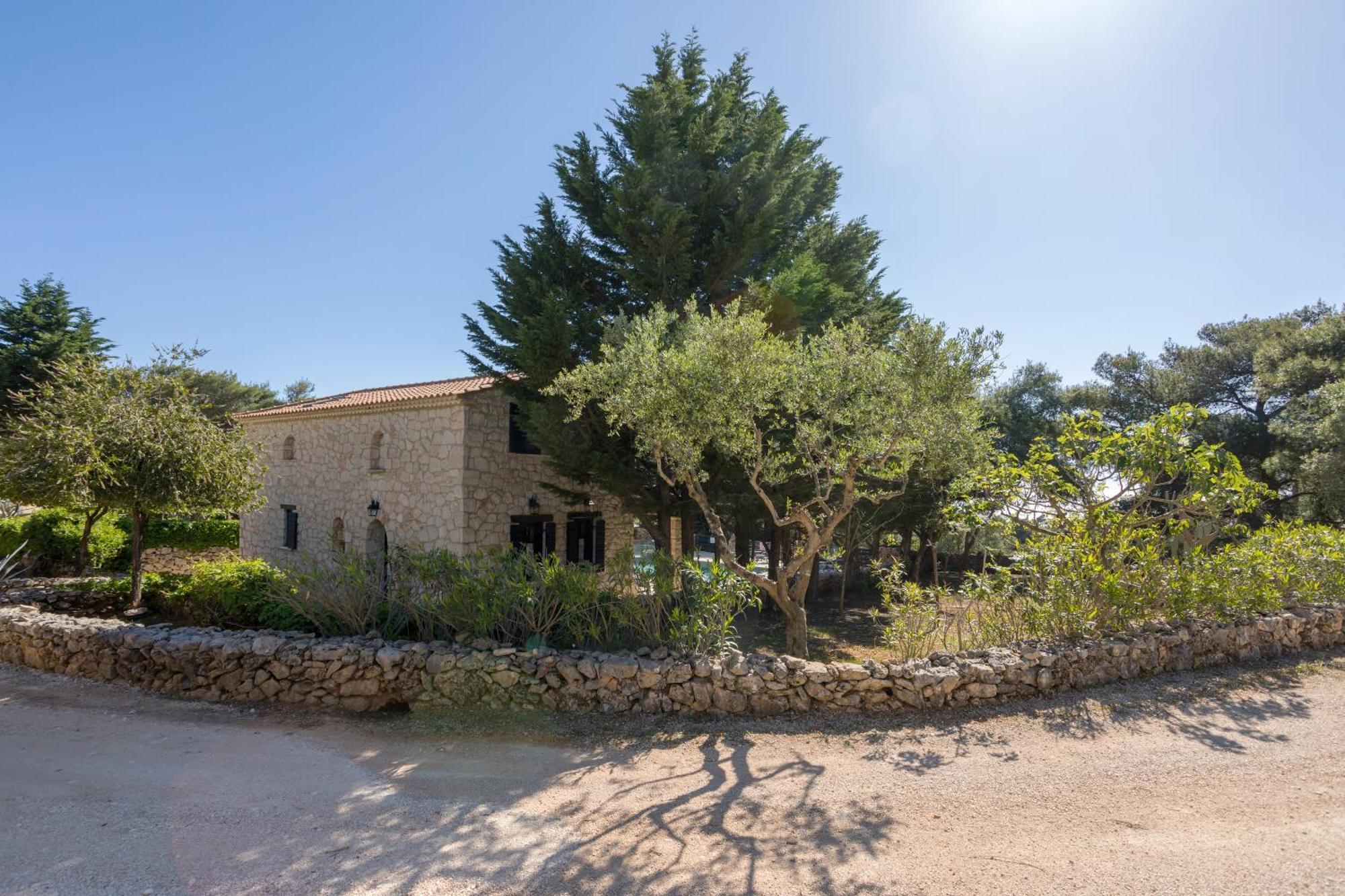 Aresti Mountain Resort Agios Leon エクステリア 写真