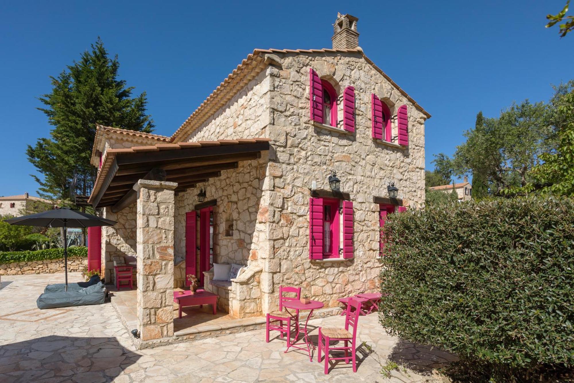 Aresti Mountain Resort Agios Leon エクステリア 写真