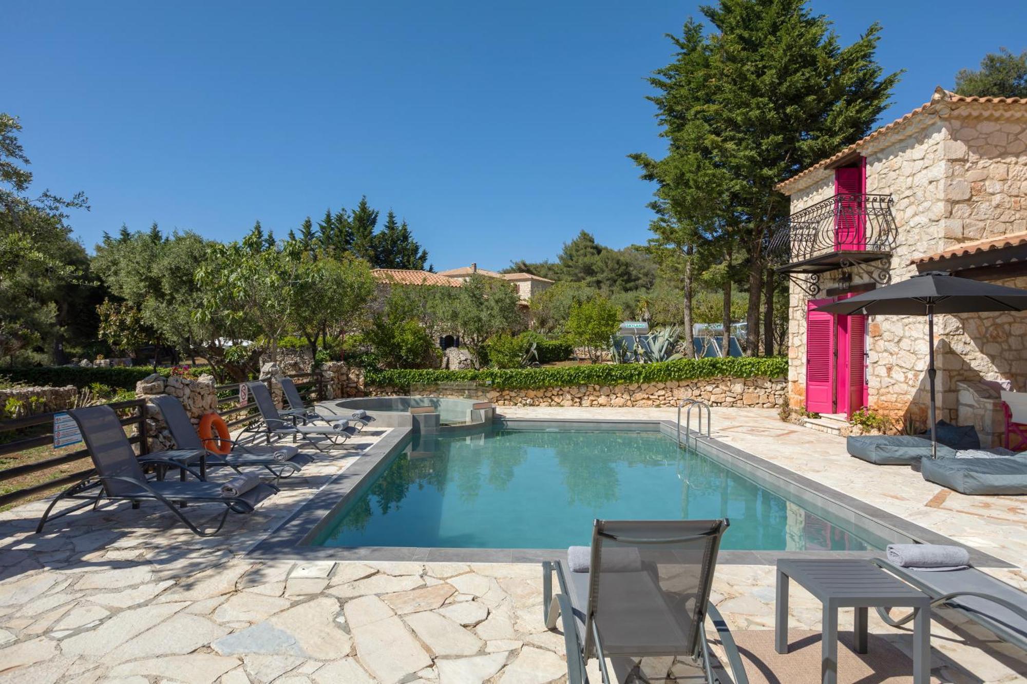 Aresti Mountain Resort Agios Leon エクステリア 写真