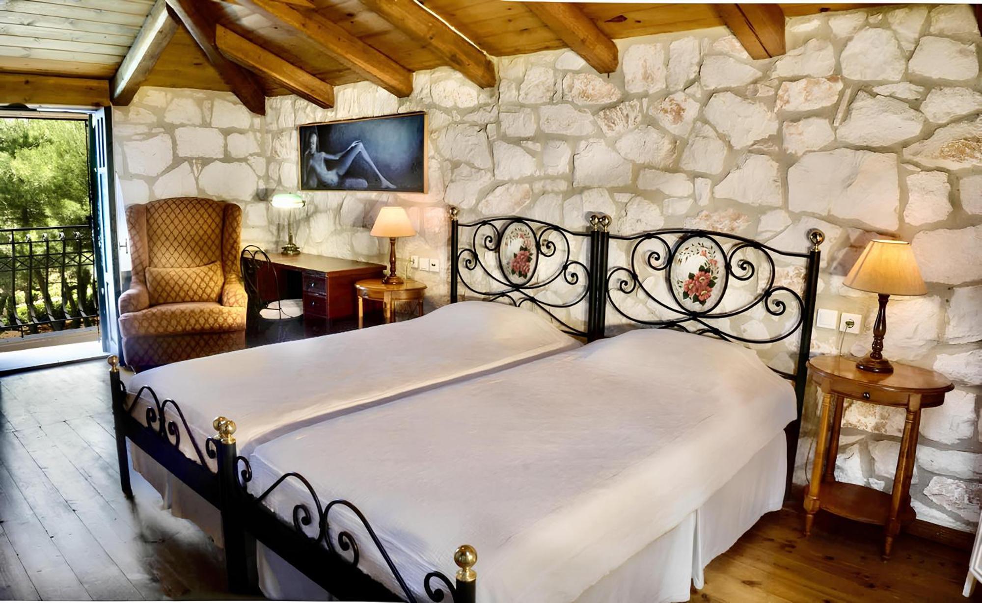 Aresti Mountain Resort Agios Leon エクステリア 写真